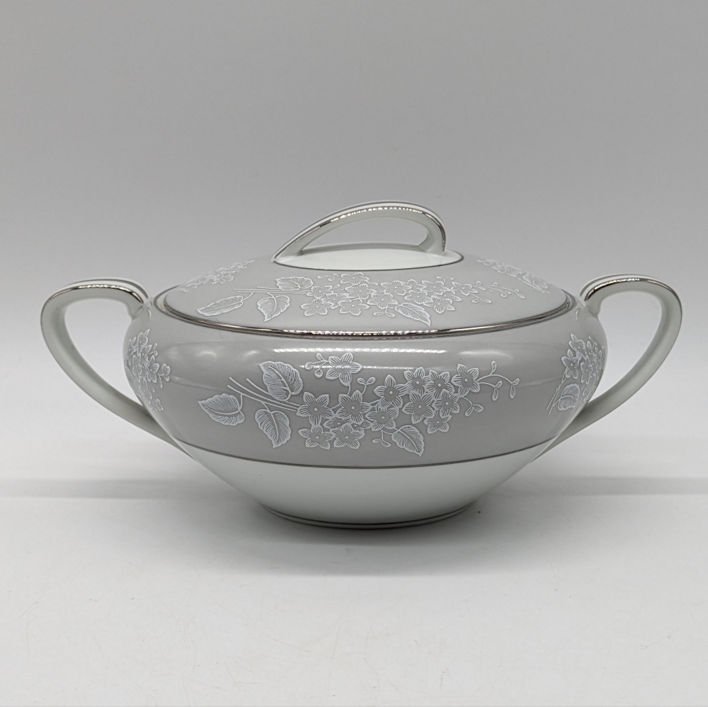 Noritake Sabrina White Grey Floral Ceramic Sugar Bowl W/ Lid